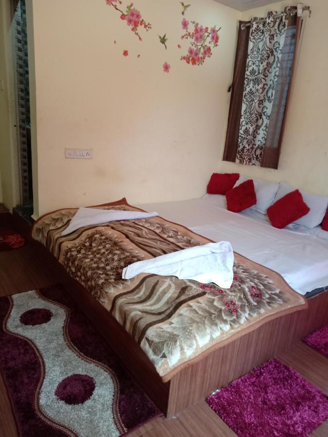 New Natraj Hotel Chikhaldara Kültér fotó